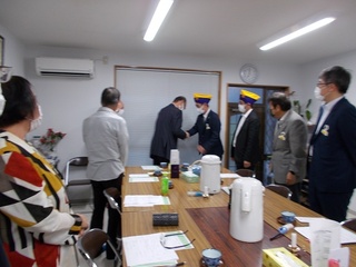 握手.jpg
